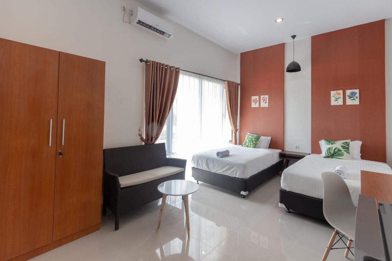 Omah Manis Hostel ยอกยาการ์ตา ภายนอก รูปภาพ