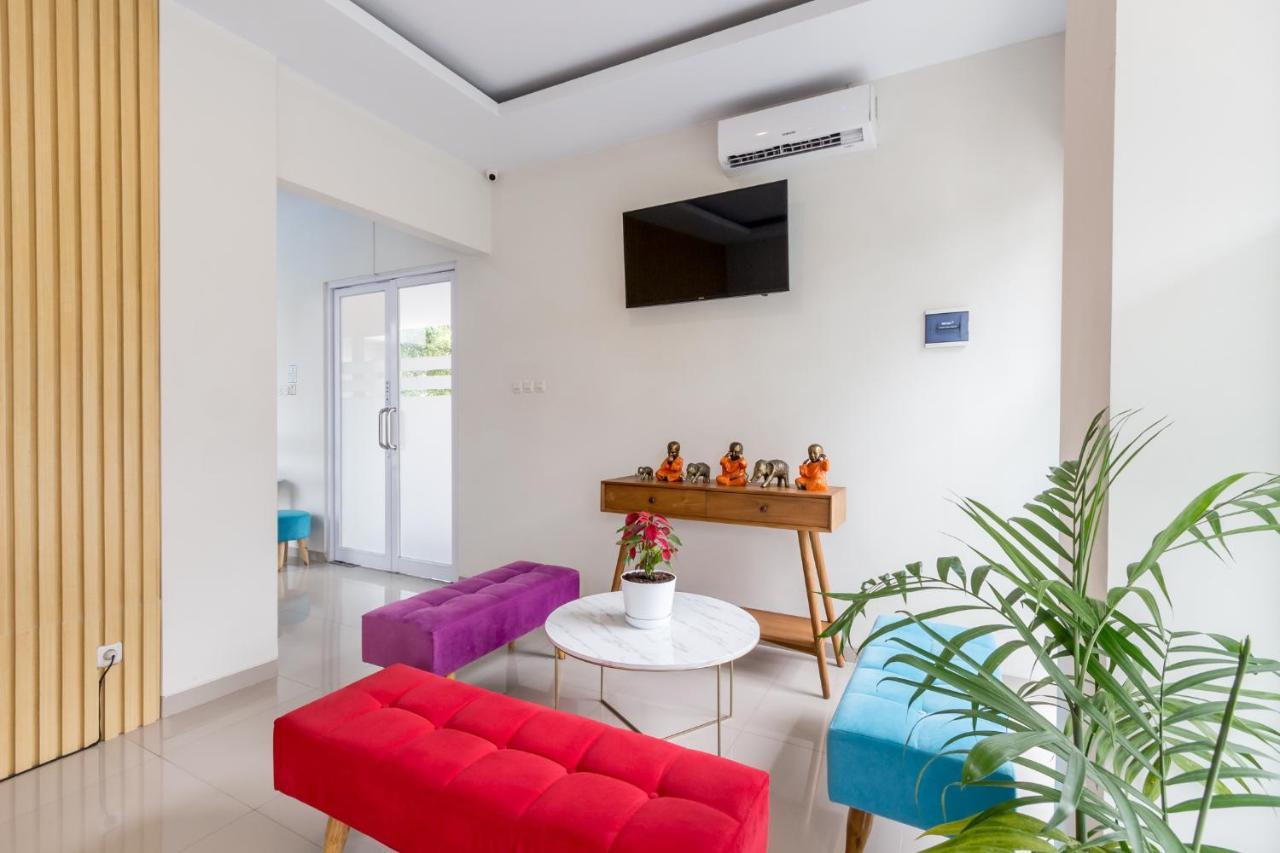 Omah Manis Hostel ยอกยาการ์ตา ภายนอก รูปภาพ